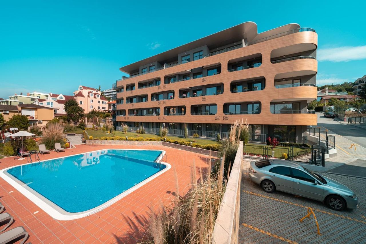 Nobile Apartment - Coral Residence Complex With Parking & Pool Varna Buitenkant foto