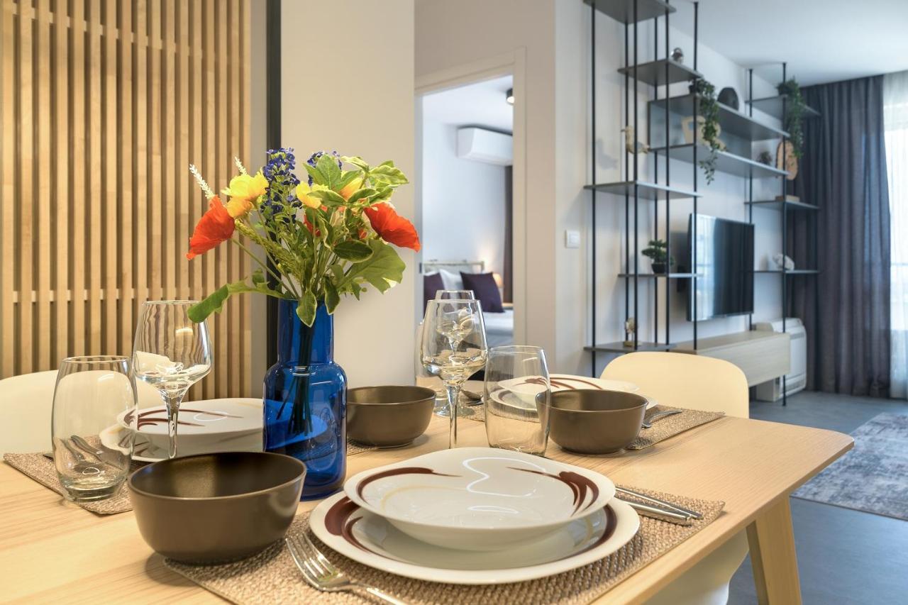 Nobile Apartment - Coral Residence Complex With Parking & Pool Varna Buitenkant foto